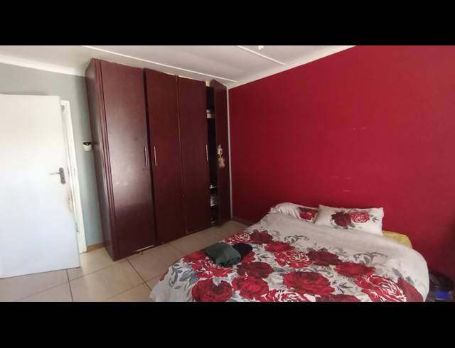 2 BEDROOM SIMPLEX FOR SALE IN SHERWOOD
